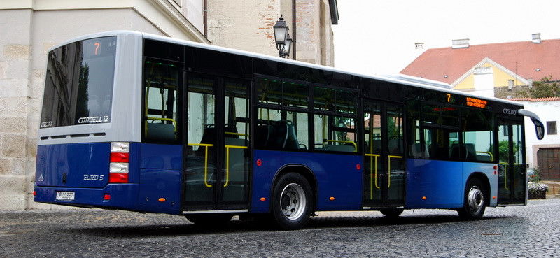 Az esélyegyenlőség jegyében - a hazai alacsonypadlós buszok fejlődése 23 10