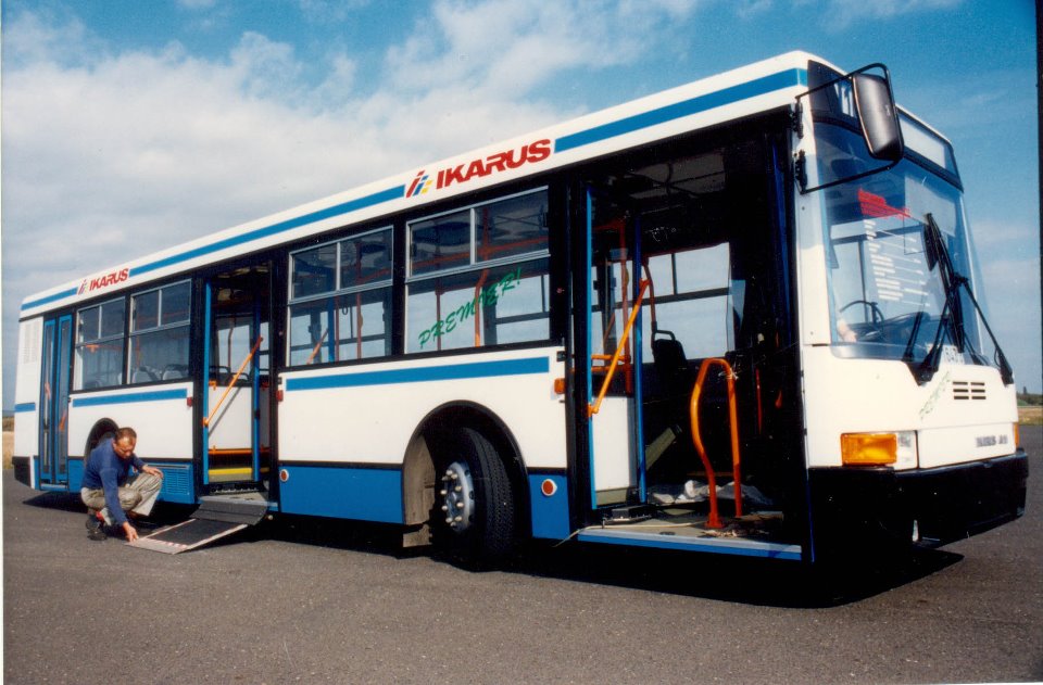 Az esélyegyenlőség jegyében - a hazai alacsonypadlós buszok fejlődése 2 ik 411