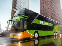 Jelentősen növeli kapacitását a FlixBus: nyártól akár napi 28 indulás Bécsbe