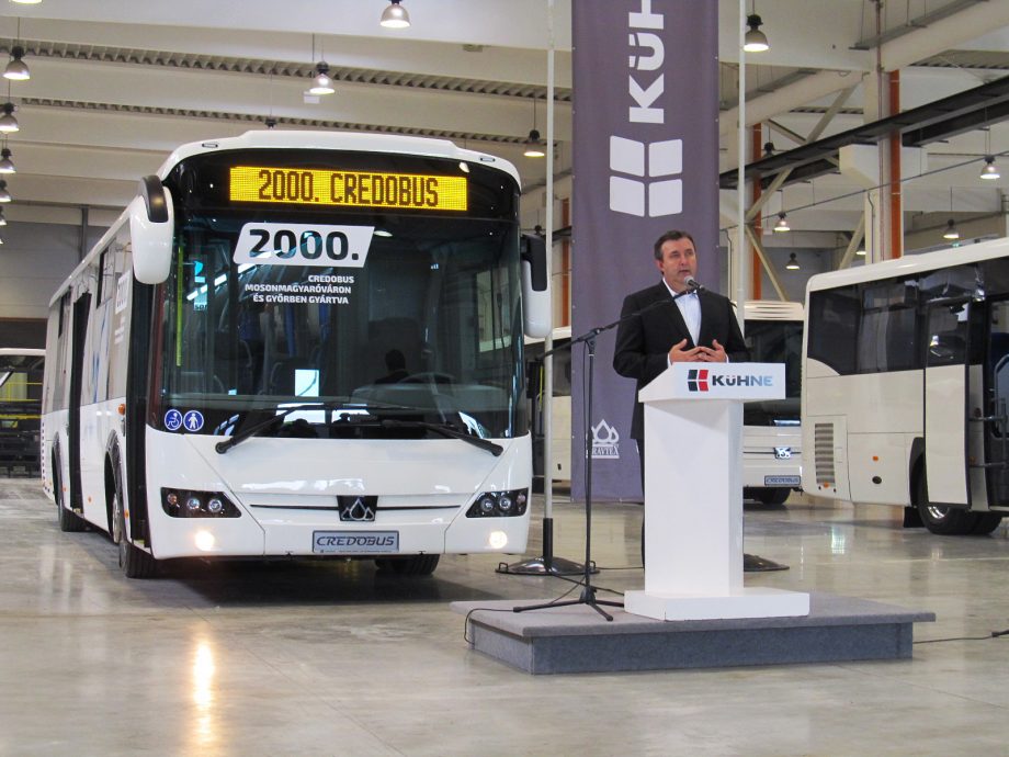 Évfordulós ajándék - elkészült a kétezredik Credo autóbusz 1 IMG 2516b