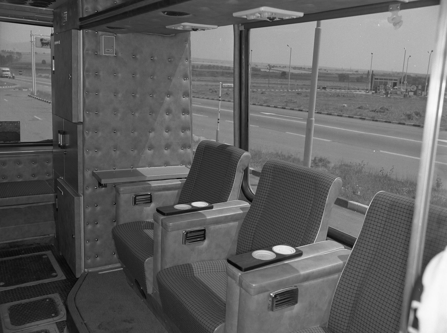 A biztonság mindenek felett - az Ikarus 270 története 11 75065 06R