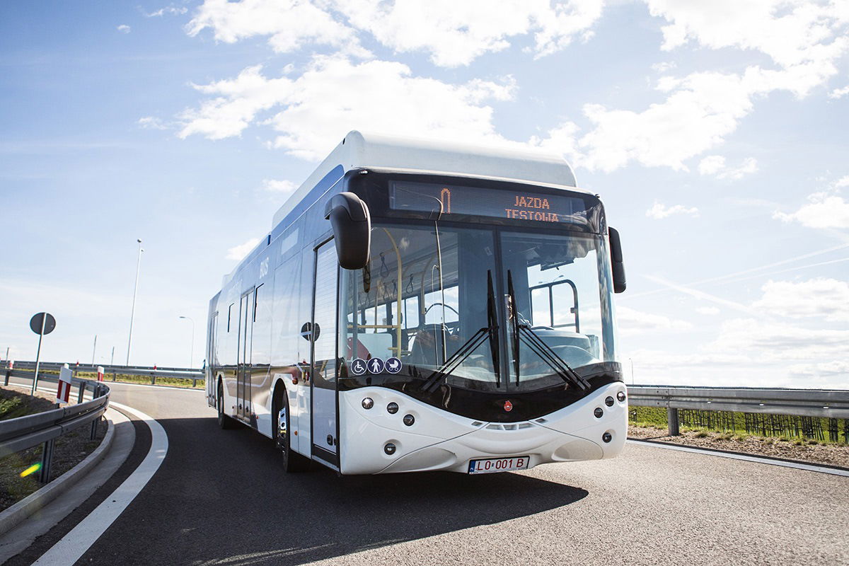 Csuklós villanybuszok beszerzésére készül Szczecin 3 ursus cs12fceb 1