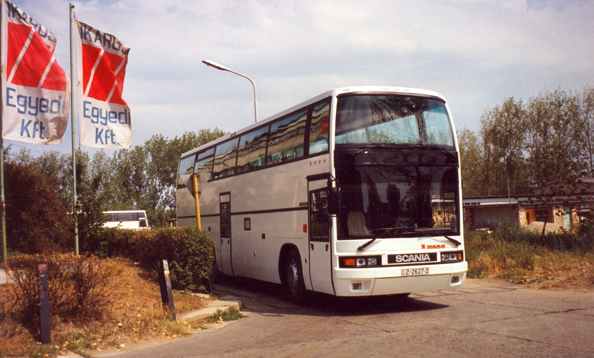 Egy felújított Ikarus EAG 397-essel bővül a Volánbusz nosztalgiaflottája 2 IK E98