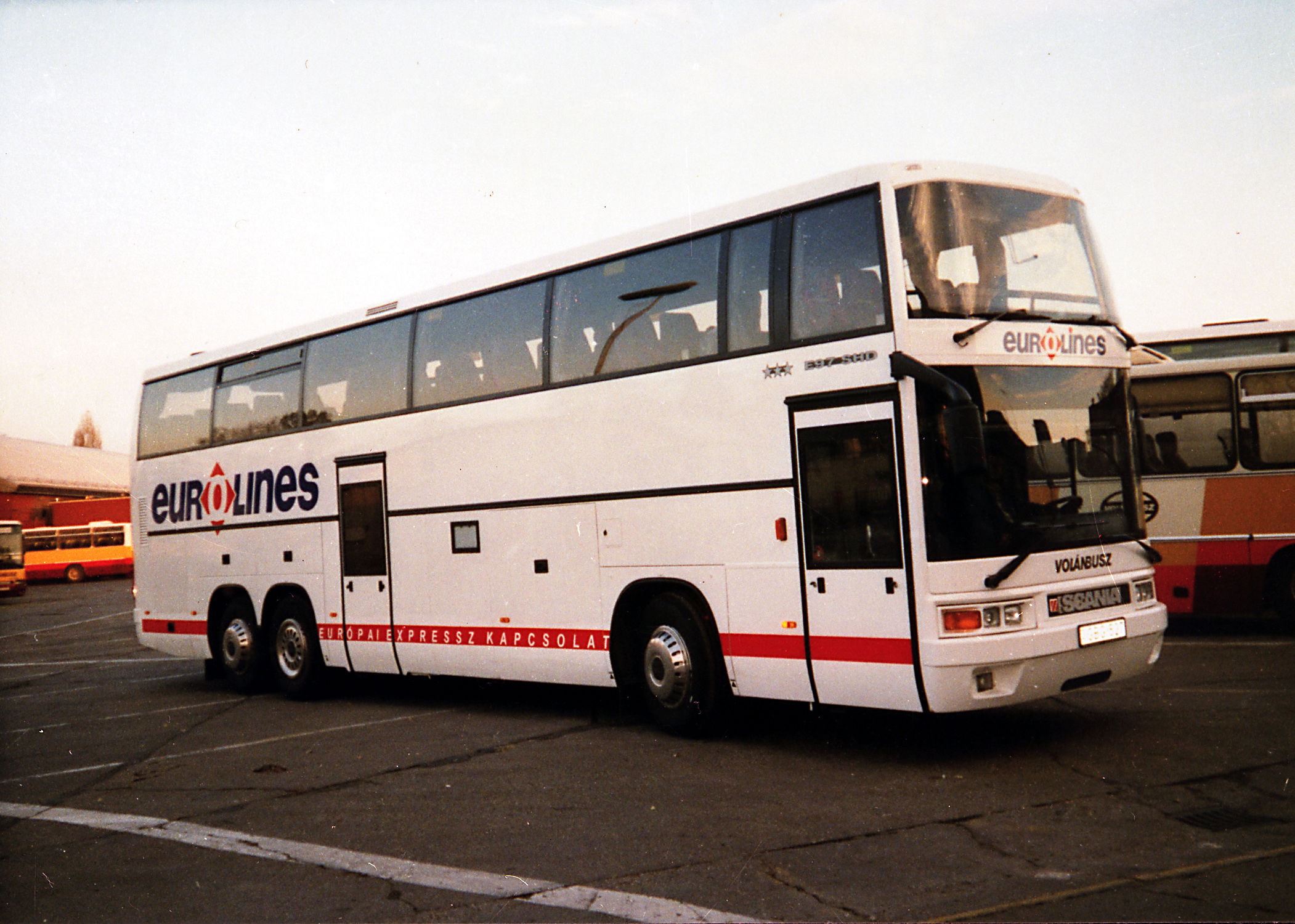 Egy felújított Ikarus EAG 397-essel bővül a Volánbusz nosztalgiaflottája 3 Ikarus EAG E97 Volánbusz GBG 527 2