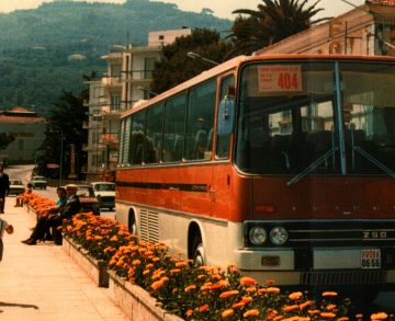 Videón a nizzai díjnyertes Ikarus 250-es konferenciabusz