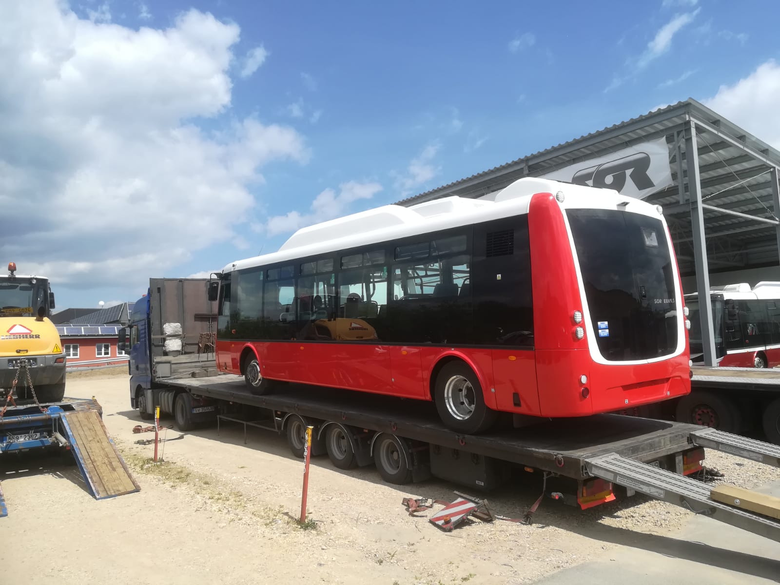 Megérkezett az első 10 darab SOR villanybusz Zilahra 3 98486679 2570316353209810 1500258649455460352 o