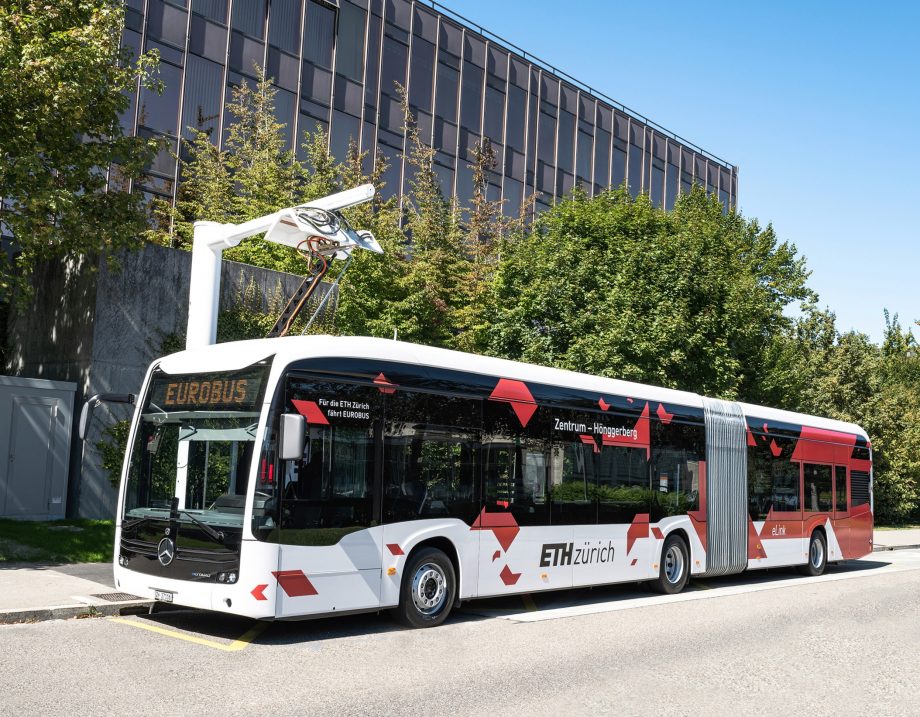 Három eCitaro G állt a Zürichi Műszaki Főiskola hallgatóinak szolgálatába