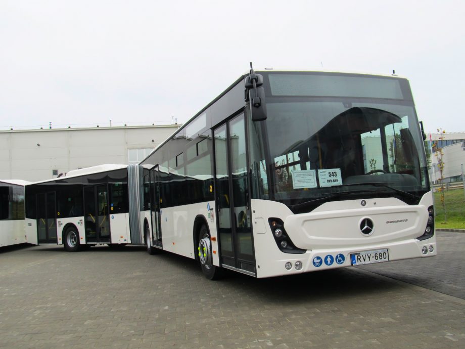 Két csuklós Conectót állított forgalomba a Volánbusz Gyulán