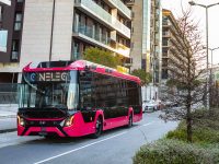 Futurisztikus villanybuszt mutatott be a Castrosua