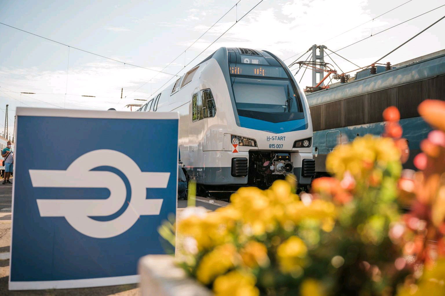 Díjmentesen visszatéríti a márciusi bérletek árát a MÁV-Volán-csoport 2 image 444902f0 3db3 43f3 95b8 56abed63349220210306 103455