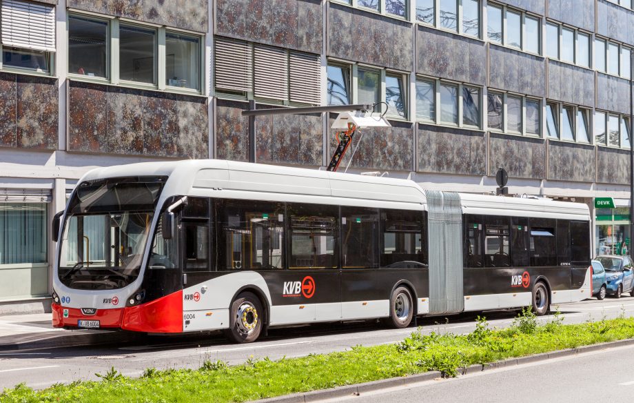 Újabb 51 darab VDL csuklós villanybusszal bővíti flottáját a KVB Köln 1 20210403 142651