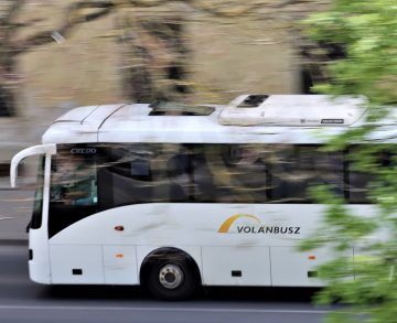 Milliárdos nagyságrendű költségek és bevételkiesések a Volánbusznál