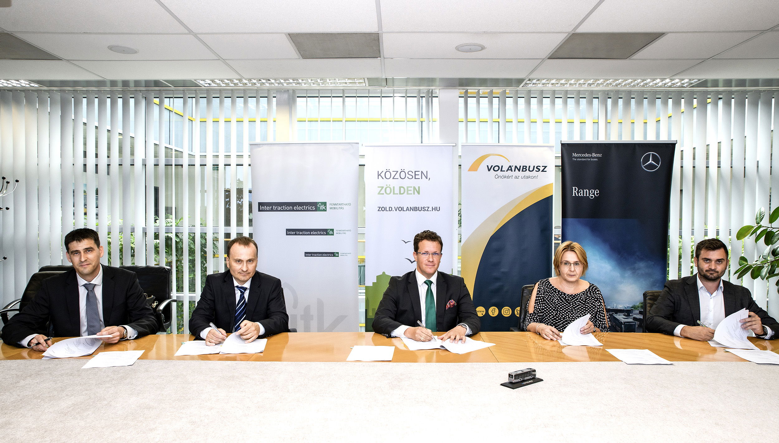 Volanbusz elektromos busz beszerzes 20210727 Meszaros Lajos ITK Lassu Peter ITK dr Pafferi Zoltan Volanbusz Uray Dora Omnibus Kerezsi Robert Omnibus