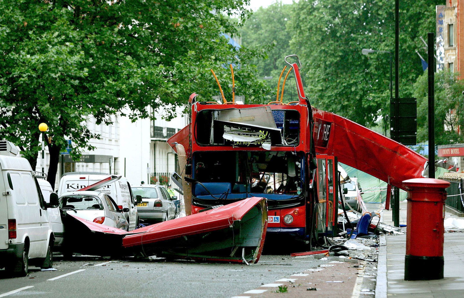 Péntek esti érdekesség: Alexander Dennis Enviro400 "Spirit of London" 2 bus Wreckage bomb part city Tavistock Square July 7 2005