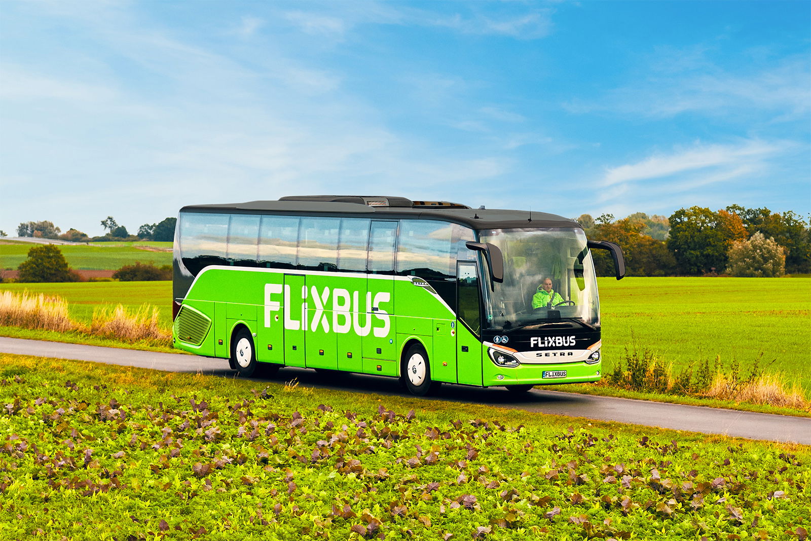 Vidéken is bővít a FlixBus: májustól kilenc magyar városból indulnak zöld buszok