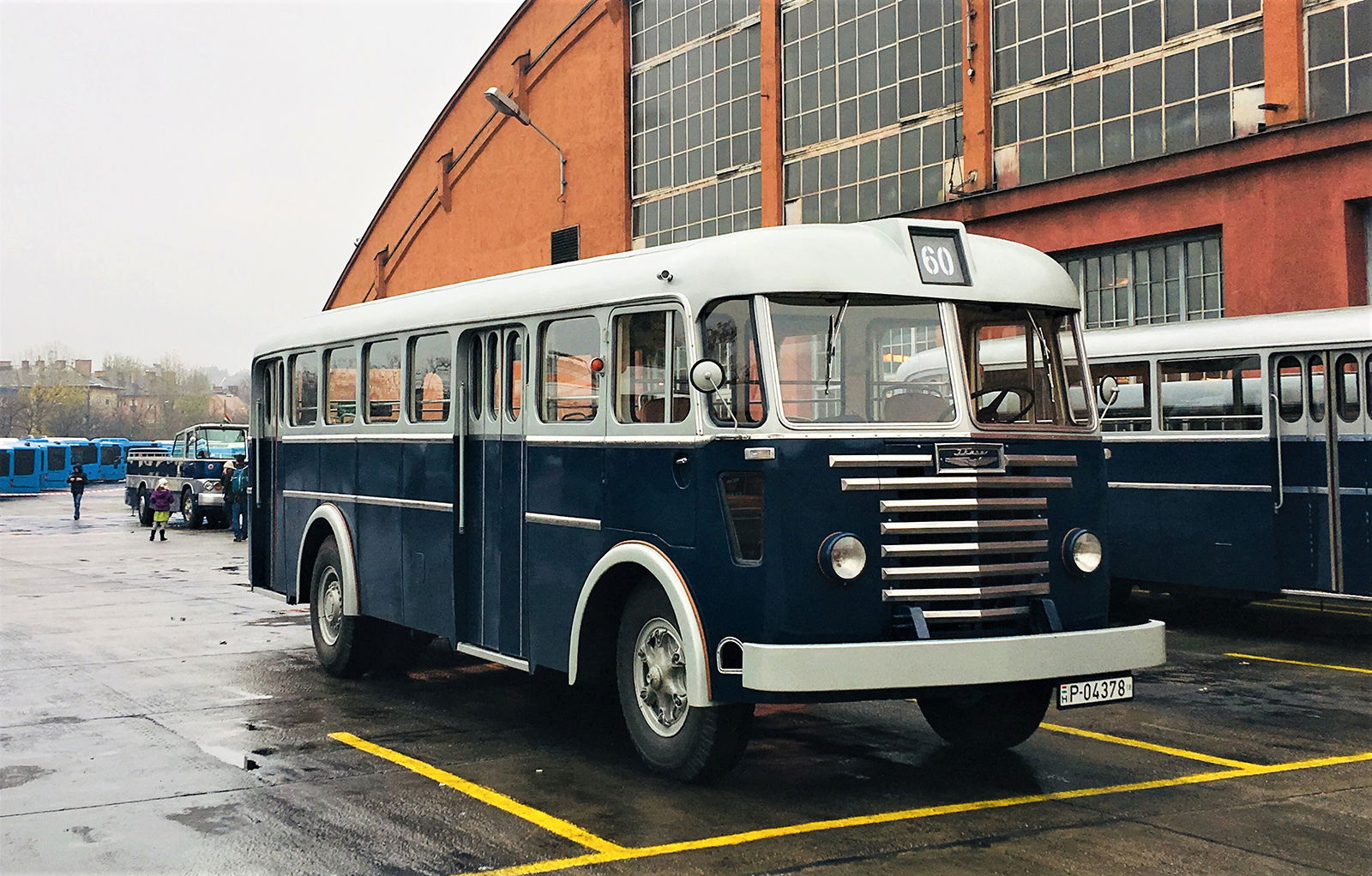 Vasárnap Ikarus 60-as nosztalgiabusszal folytatódik a múltidézés Budapesten