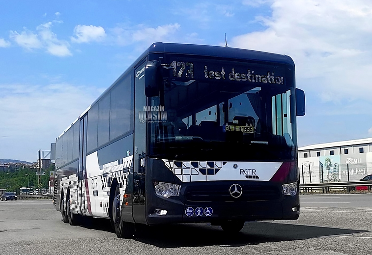 Luxemburgba kerül a háromtengelyes Mercedes-Benz Intouro L első szériája