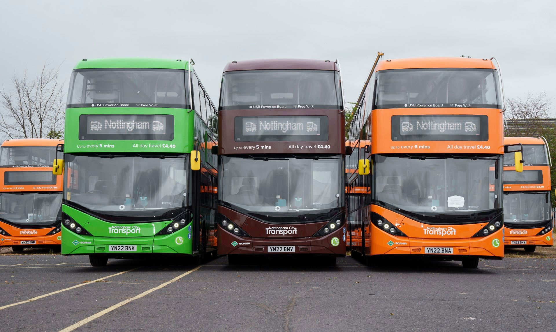 Folytatja a biogázzal hajtott emeletes buszok beszerzését Nottingham