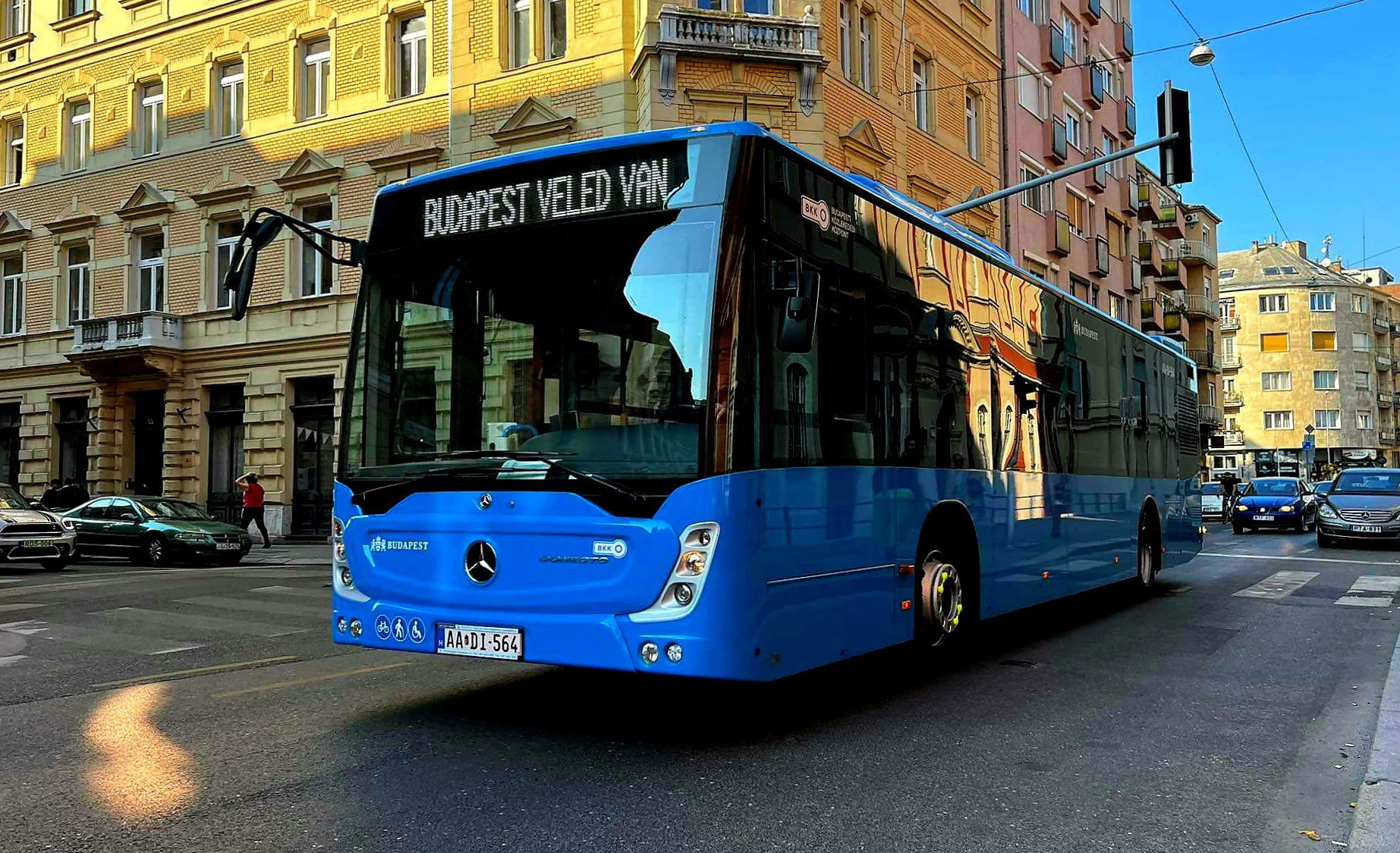 Százharmincöt Conectóval frissül a BKV flottája