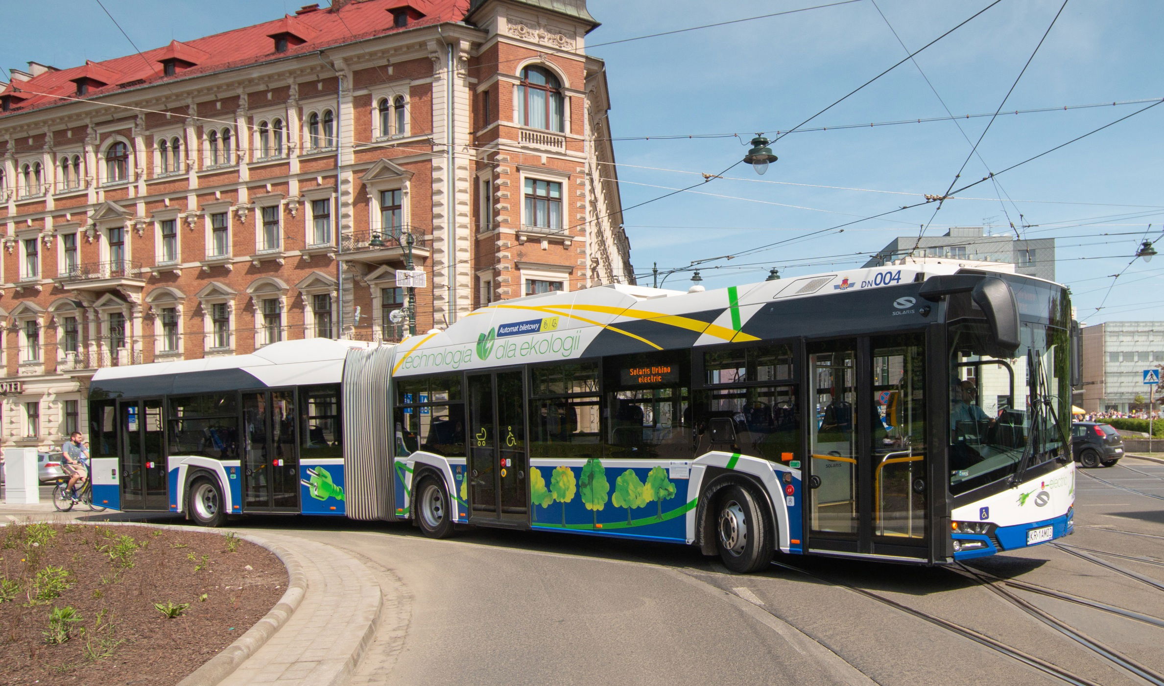 További 20 villanyhajtású Urbinót vásárol Krakkó