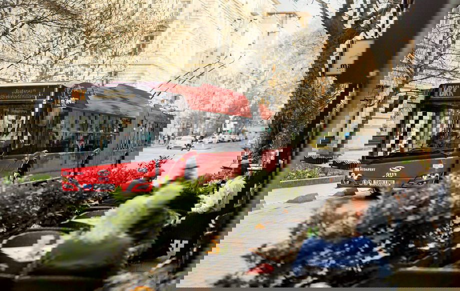 A Solaris 2027-ben befejezi a belső égésű motorral szerelt buszok gyártását