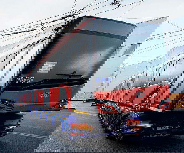 Szuperhosszú trolibuszok Pozsonynak és Prágának