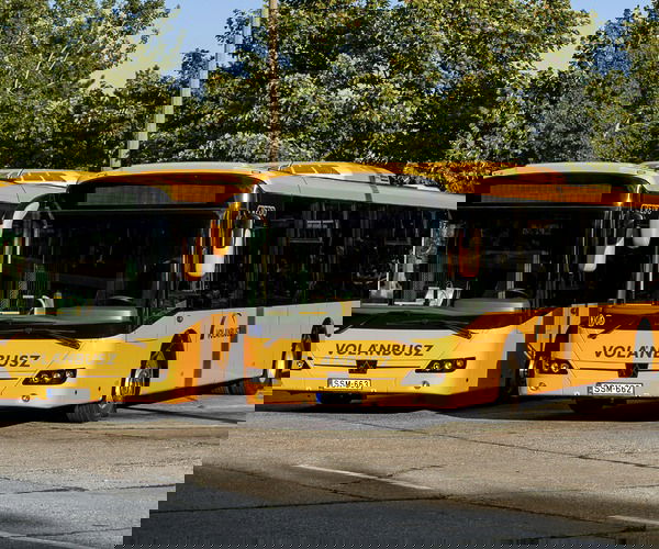 Egy csomagban pályáztatná meg a kormány a helyközi buszközlekedési szolgáltatásokat