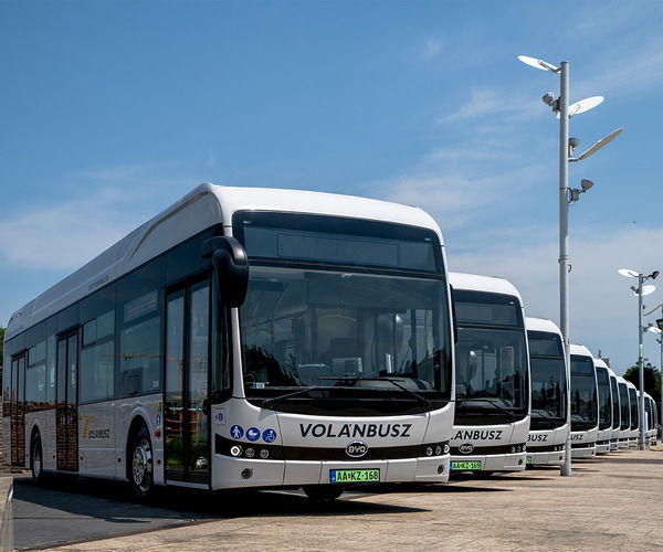 Tizenhárom BYD villanybusz áll forgalomba Győrben
