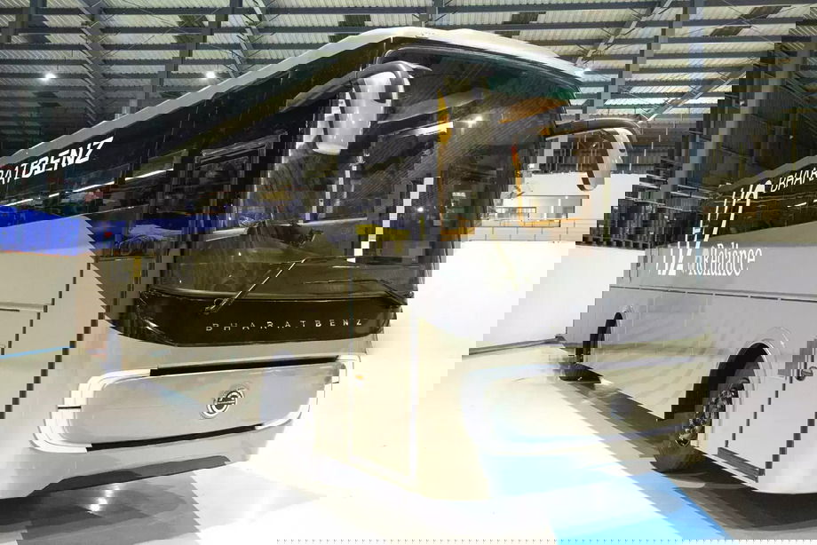 A BharatBenz bemutatta India első hidrogénhajtású távolsági autóbuszát