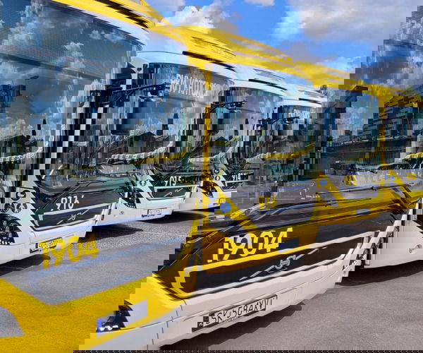 Huszonkét hibrid Volvót szállított le Katowicébe a Volvo Buses „végnapjait” élő lengyel buszgyára