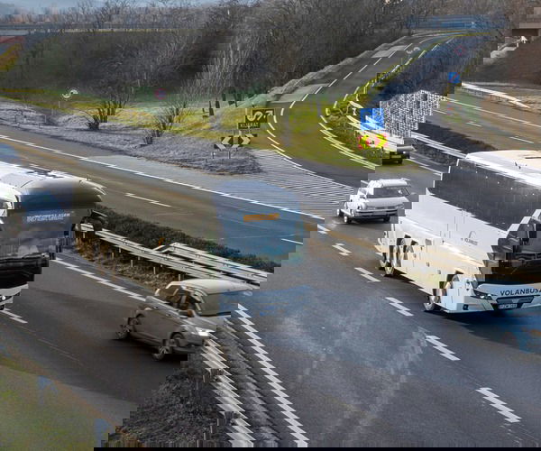 Jövőre már használatarányosan fizetik az útdíjat az autóbuszok