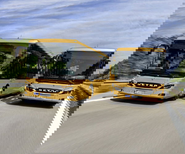 Újdonságdömpinget hoz a Busworld Europe 2023 kiállításra a Daimler Buses