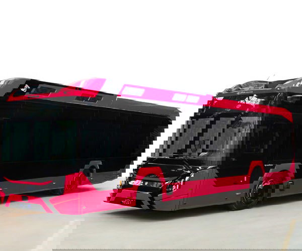 A Castrosua karosszériájával mutatkozik be a Scania új alacsony belépésű elektromos alváza