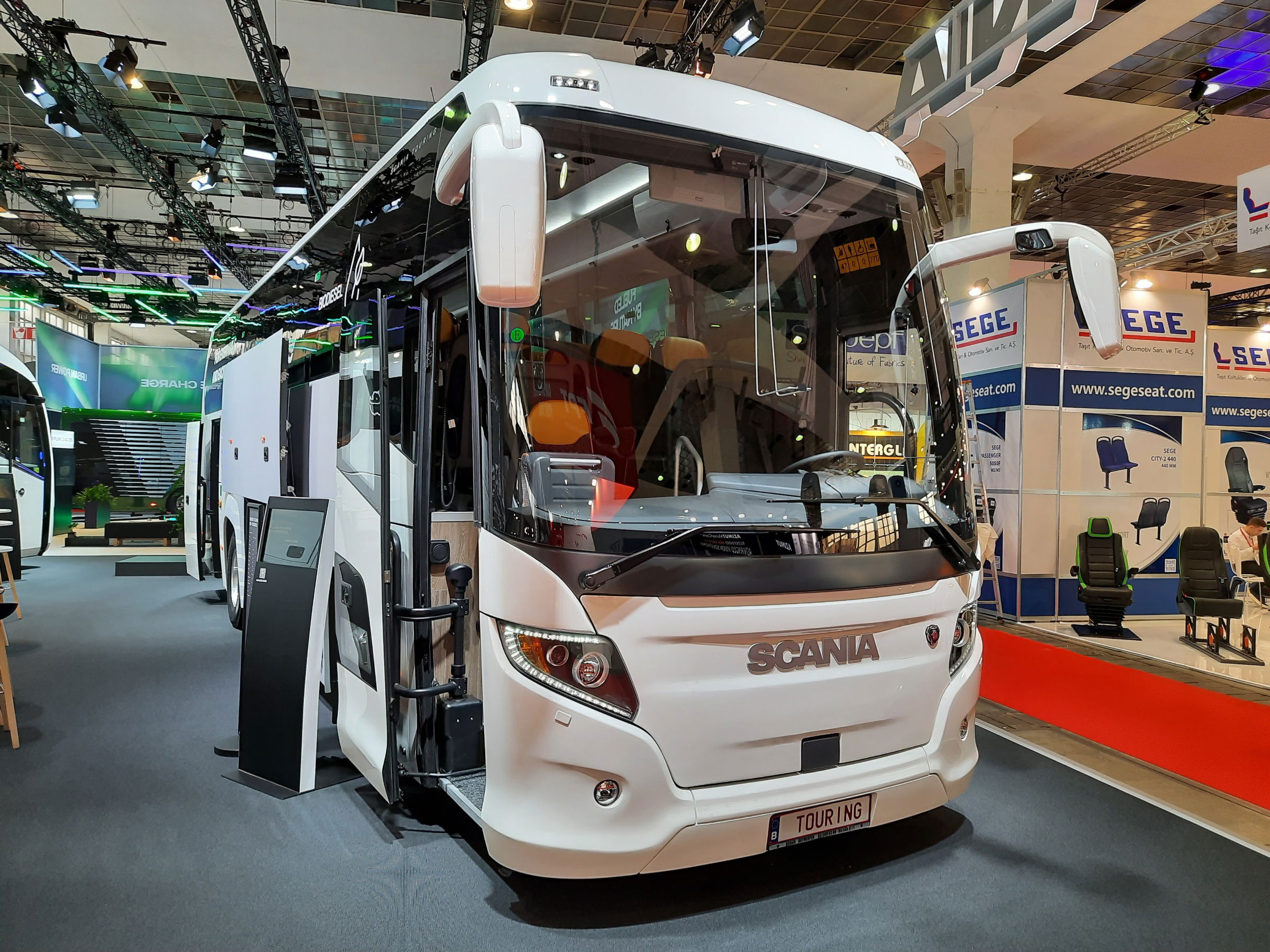 Busworld Europe 2023: Castrosua felépítménnyel mutatkozott be a Scania új elektromos alváza 15 20231006 141722