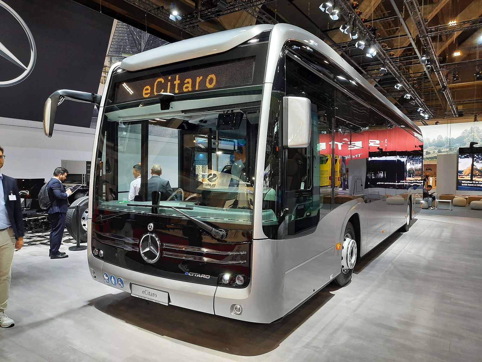 A Busworld Europe 2023 számokban - visszatért a világ legnagyobb buszkiállítása 5 20231008 181959b