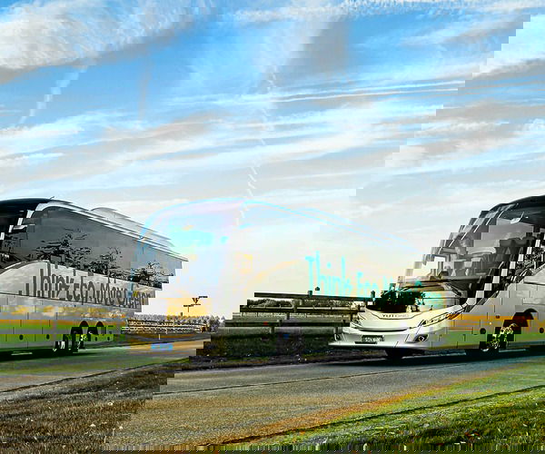 Európai gyártókat megelőzve lép piacra elektromos turistabuszával a Yutong