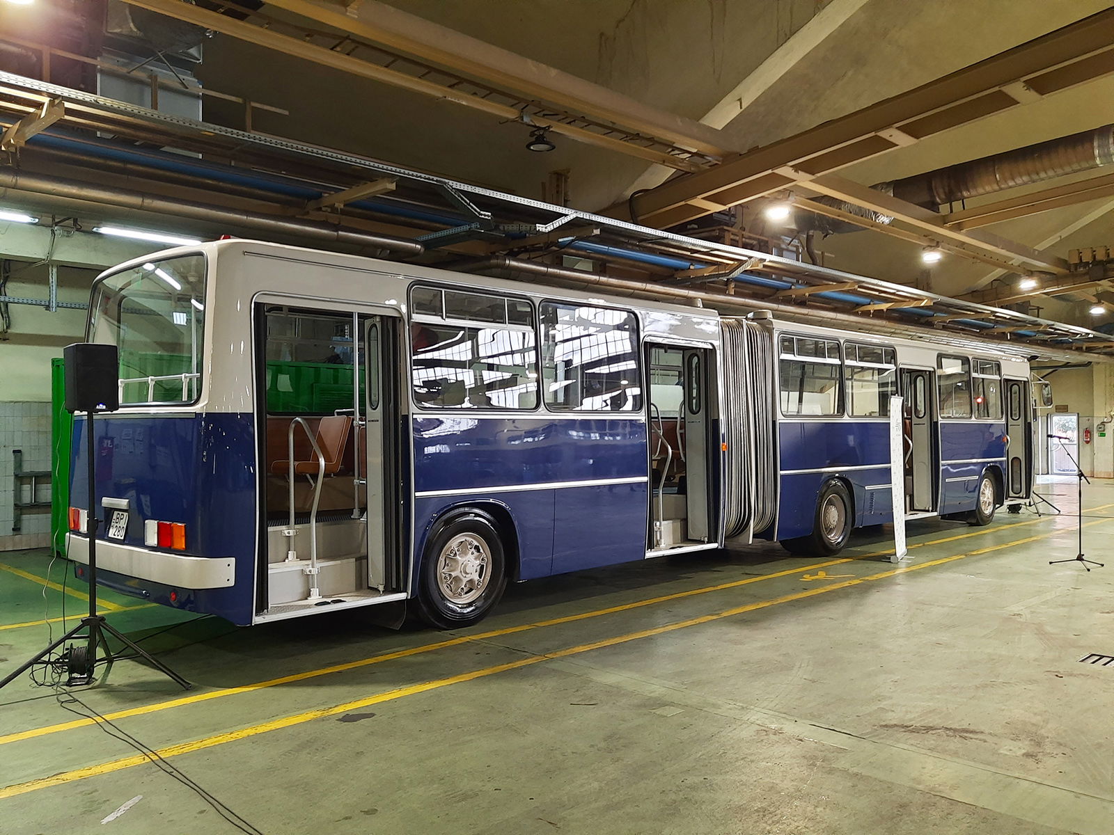 Restaurált Ikarus 280.00 csuklós autóbusszal bővült a BKV nosztalgiaflottája 11 20231110 095945b