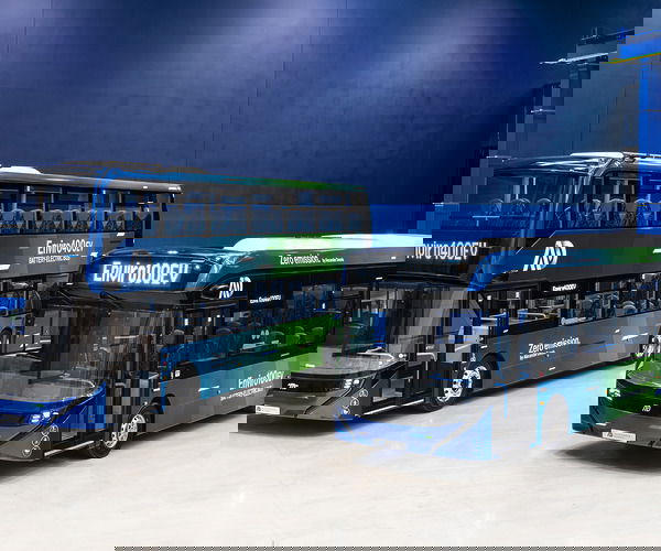 Kettős premiert ünnepel az Alexander Dennis: íme az új Enviro400EV és Enviro100EV
