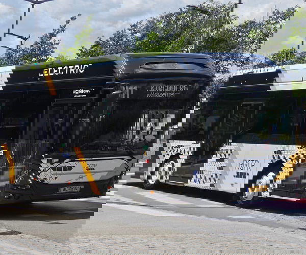 Megérkezett az első megrendelés az egyiptomi gyártású Volvo 7900-as villanybuszokra