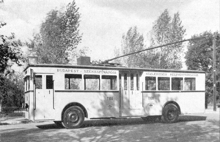Kilencven éves a budapesti trolibuszközlekedés - koszorúzással emlékezett a BKV 2 t100