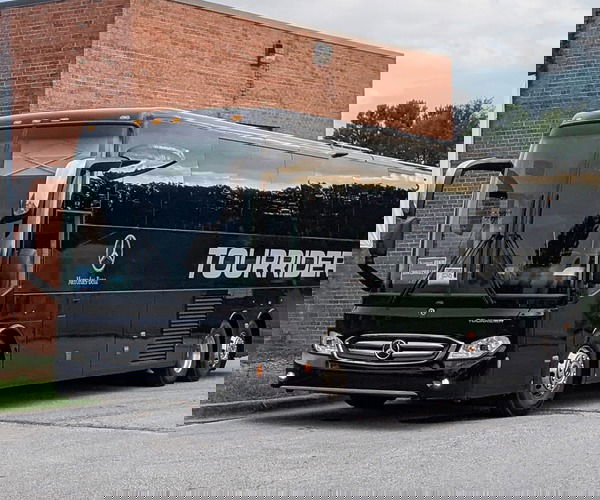 Egyelőre mérsékelt a sikere az amerikai piacos Mercedes-Benz Tourridernek