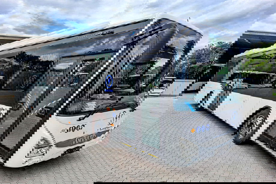 Elektromos Iveco Crossway-t tesztel a Volánbusz