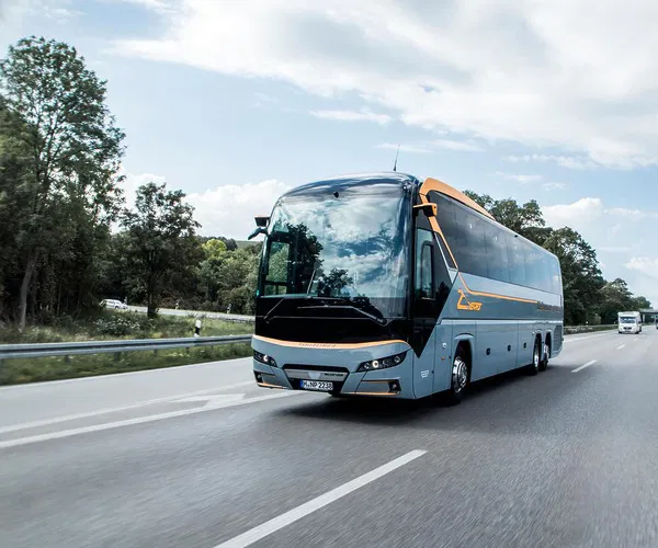 Az MAN hazai képviselete szerint a távolsági buszok piaca idén elérheti a pandémia előtti szintet