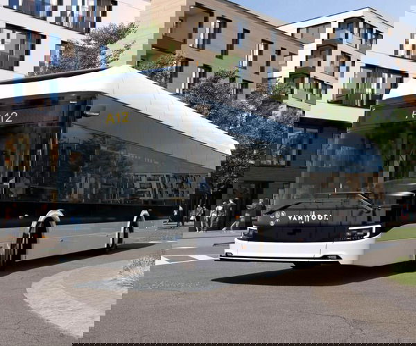 Befejezheti a városi buszok gyártását a belga Van Hool