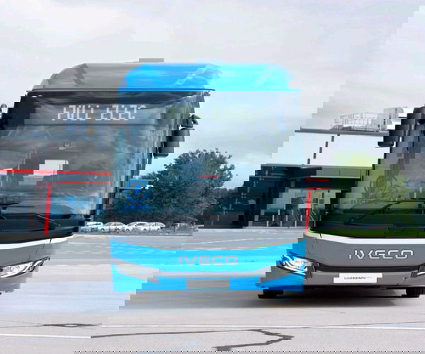 600 millió eurót fektet autóbusz-üzletágának fejlesztésébe az Iveco