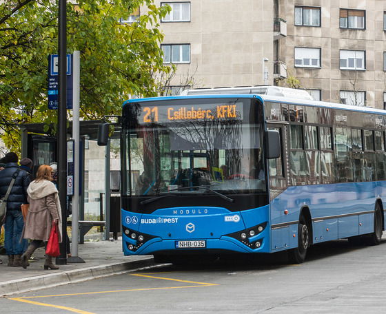 Szeptember végéig ingyen utazhatnak az ukrajnai menekültek a BKK járatain