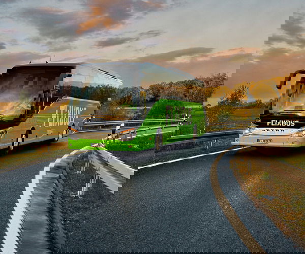 Új éjszakai járatot indít a FlixBus Sopronból Varsóba