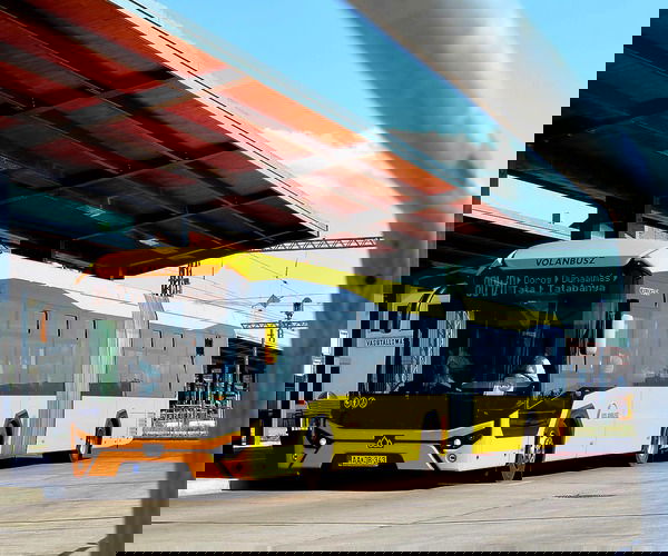 Több mint 5300 POS terminált szerez be a Volánbusz a fedélzeti kártyás fizetés megvalósításához