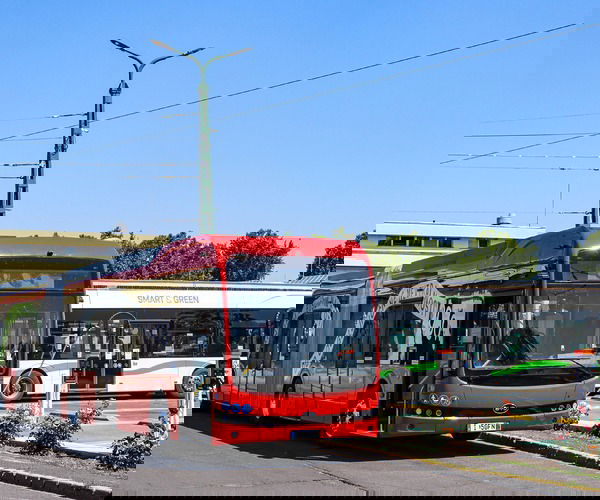 Miskolcon tesztelik az első Komáromban gyártott csuklós BYD-t