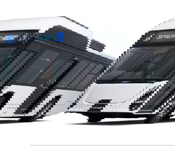 Már rendelhető Japánban az Isuzu Erga EV villanybusz